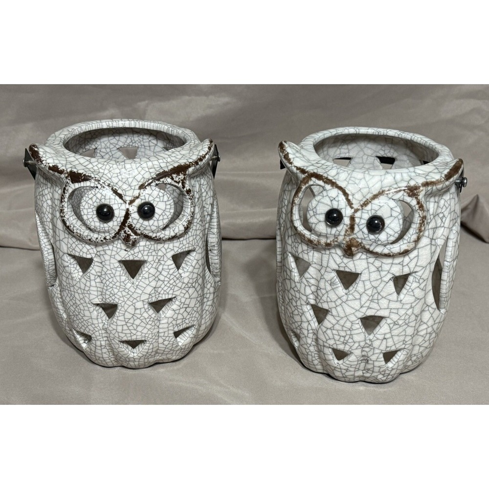 Pair Of Large Ceramic Owl Tealight With Metal Handle